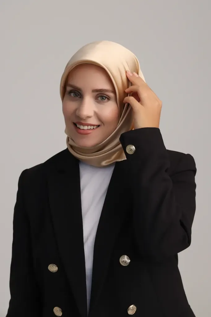 fsgaccessories_grip_on_hijab_tape_02.webp