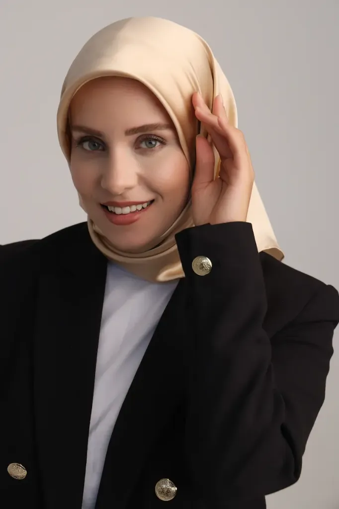 fsgaccessories-skin-safe-hijab-tape-02.webp